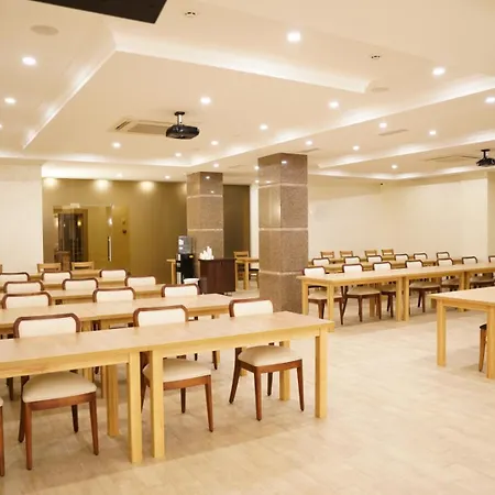 Grand Otrada & 5* Odesa