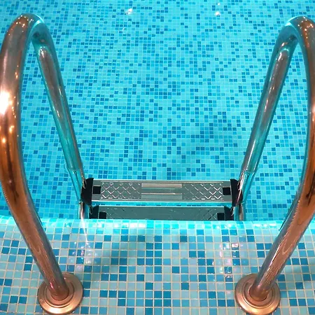 Grand Otrada & Hotell