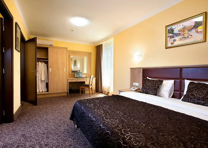 Hotel Grand Otrada &